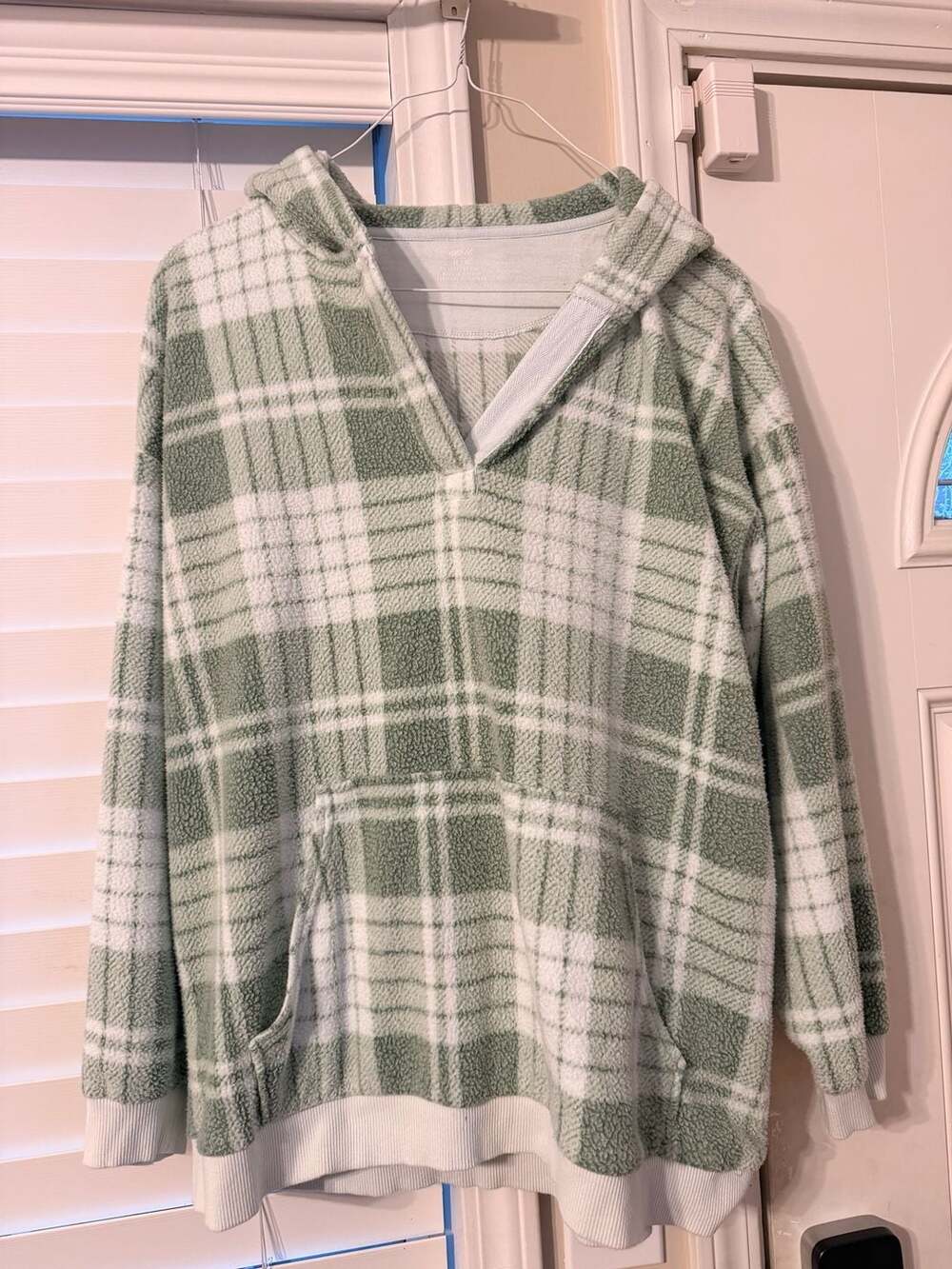 Aerie Green White Plaid Sherpa Fleece Pullover Hoodie Sweatshirt Size M